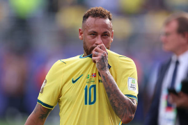 نيمار يفاجئ الجميع بقرار مثير بعد خروج البرازيل من كأس العالم