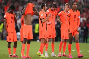 بعد الخروج أمام المغرب.. لاعبو هولندا ضحايا هجمات عنصرية والاتحاد يتحرك قانونيًا