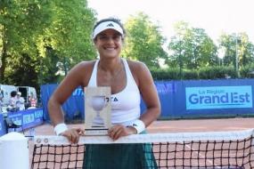 ميار شريف تتوج بلقب ياش المفتوحة