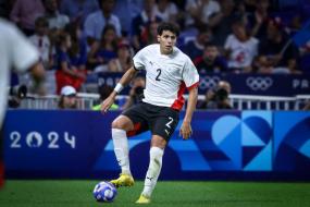 الأهلي يفتح خط المفاوضات مع فنربخشة لضم عمر فايد