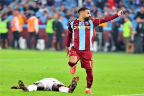 هاتريك وأسيست.. محمد صلاح يقود طرابزون سبور لقهر جالطة سراي برباعية