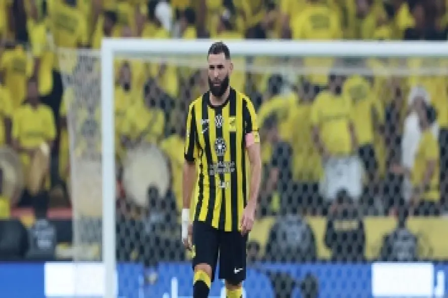 أزمة بنزيما تصل لطريق مسدود.. القائد يتمرد ويرفض عرض التجديد 'المجاني