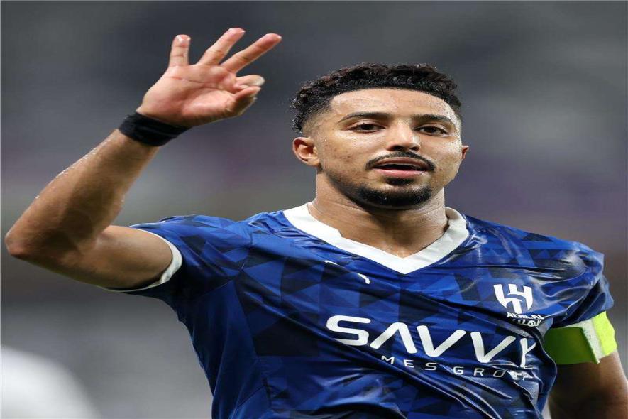سالم الدوسري يثير الجدل قبل مواجهة الهلال والفيحاء
