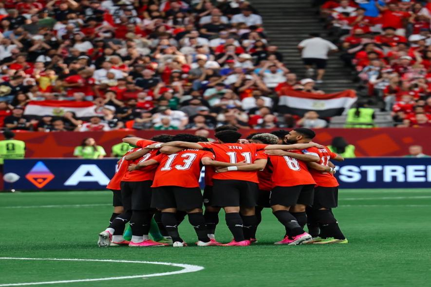 منتخب مصر يضرب نيوزيلندا بثلاث أهداف في كأس العالم