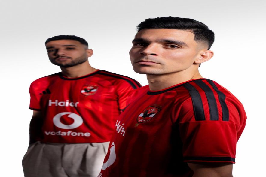 الأهلي يكشف عن قميصه الرسمي الجديد لموسم 2026-2027