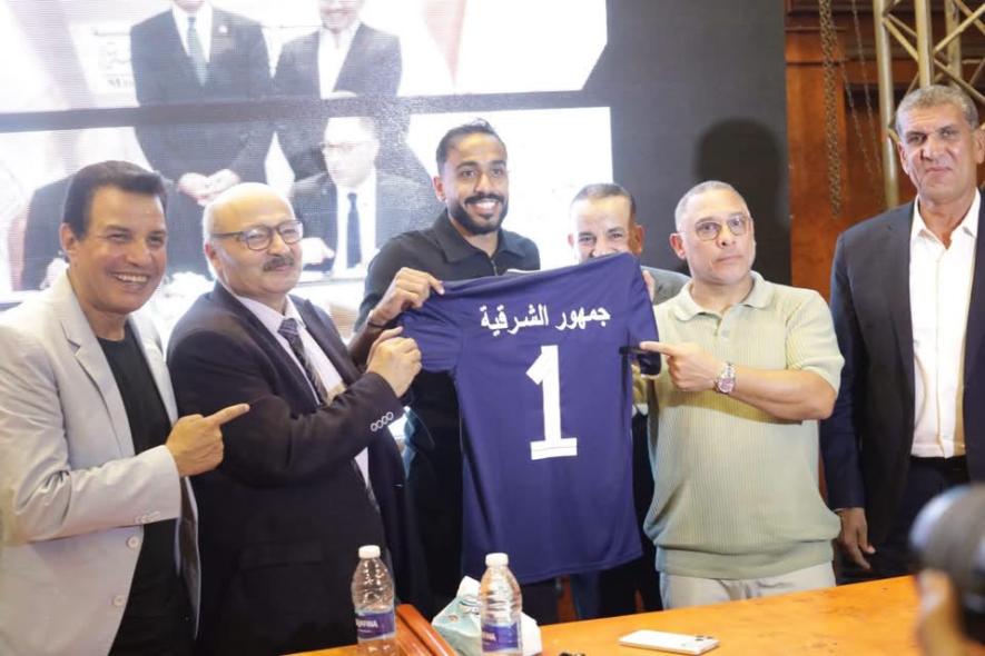 مصادر «كورة تن»: لا يوجد دمج بين الشرقية وإنبي.. والاكتفاء بمذكرة تفاهم
