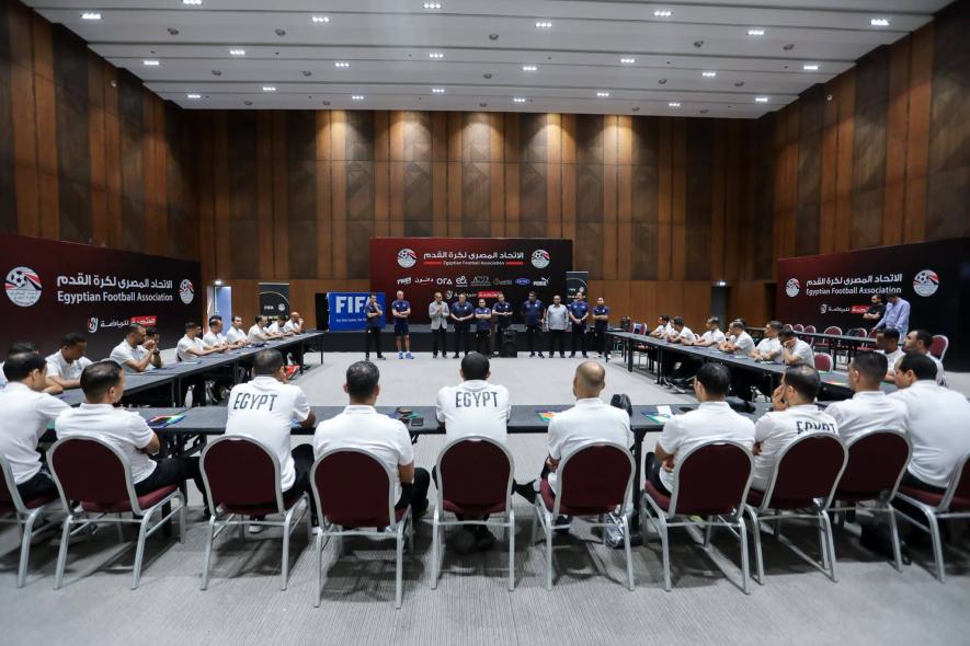 انطلاق معسكر تطوير حكام VAR بمشاركة 35 حكمًا من الدوري الممتاز
