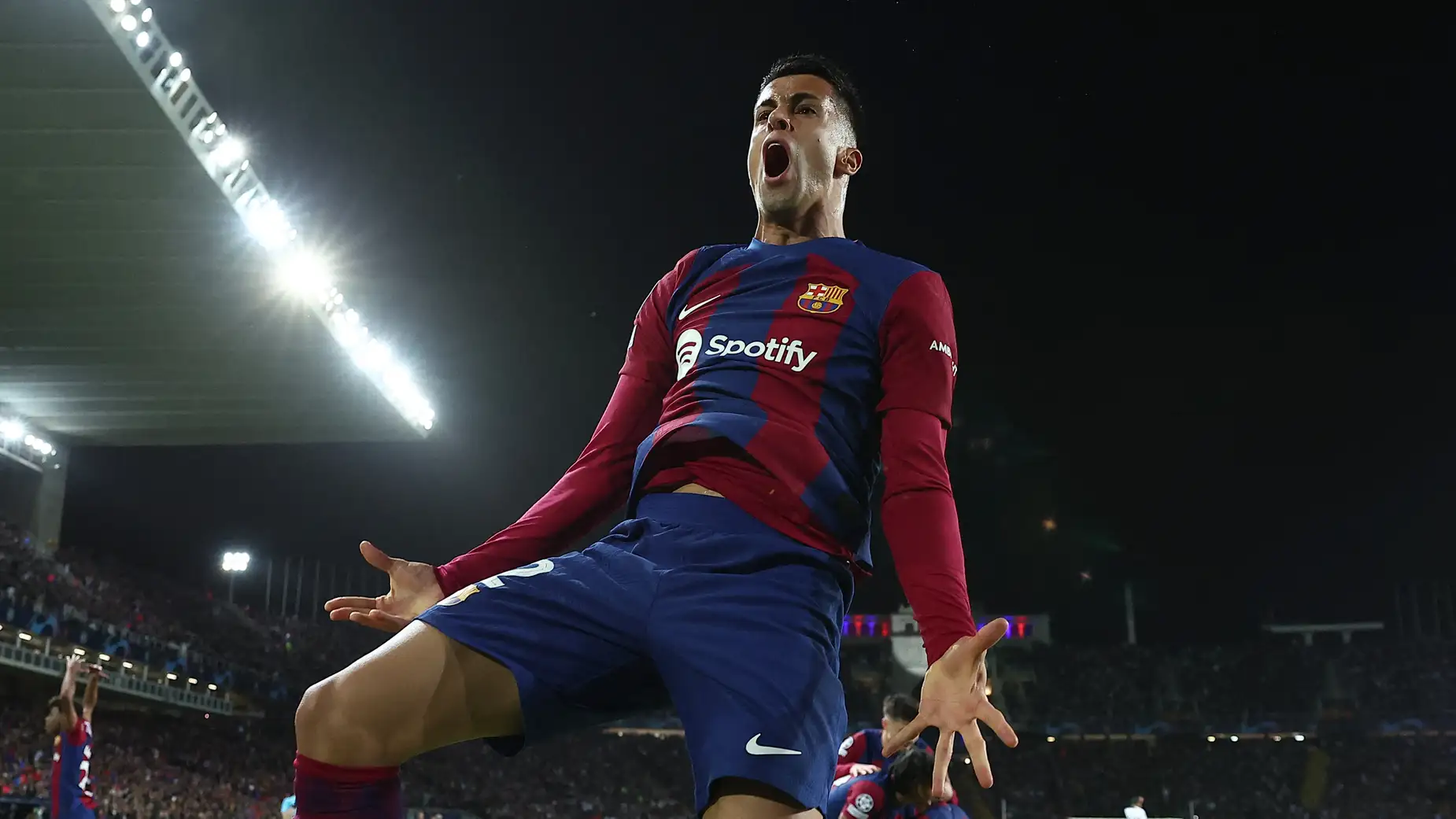 برشلونة يتحرك لحسم صفقة كانسيلو مع الهلال