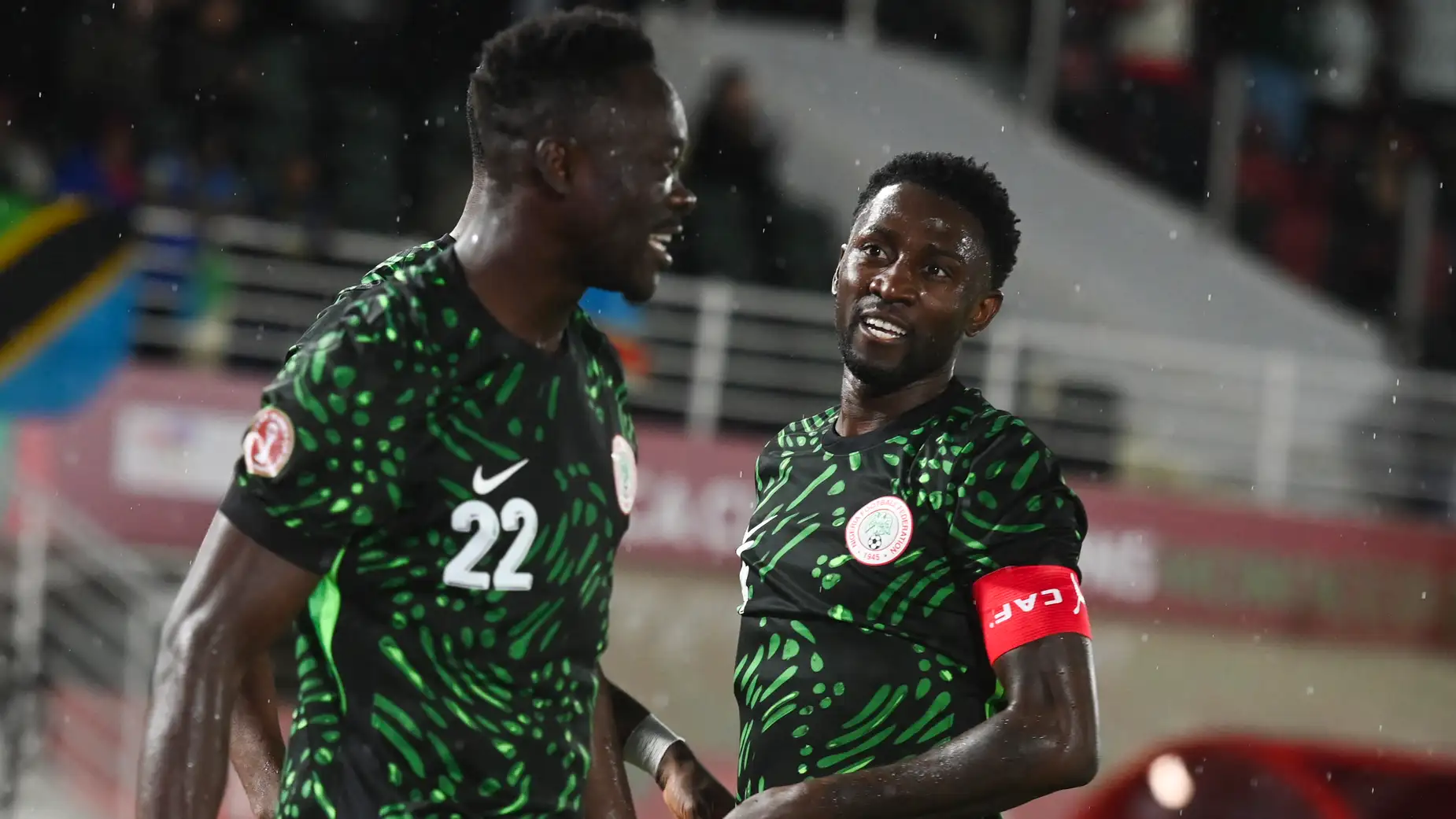 ضربة قاصمة لنيجيريا.. قائد المنتخب يغيب عن نصف النهائي أمام "الأسود"