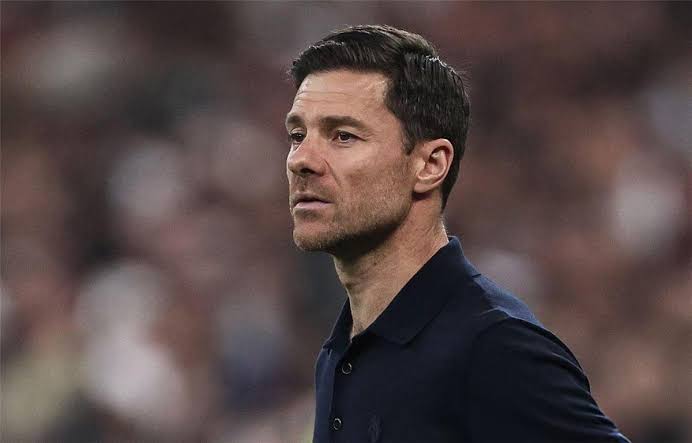 ألونسو يقترب من وجهة جديدة غير متوقعة بعد رحيله عن ريال مدريد