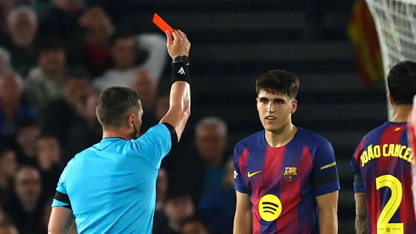 باو كوبارسي يعلق على طرده أمام أتلتيكو مدريد في دوري أبطال أوروبا.. ماذا قال؟