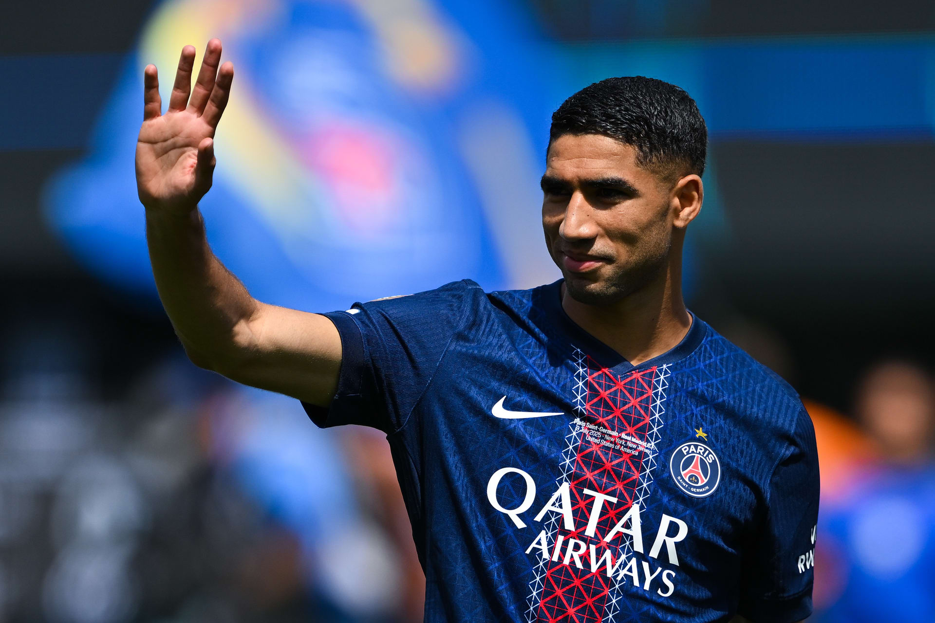 أكثر من 60 لاعبًا داخل شبكة دعارة.. أشرف حكيمي يتورط في  فضيحة أخلاقية كبرى