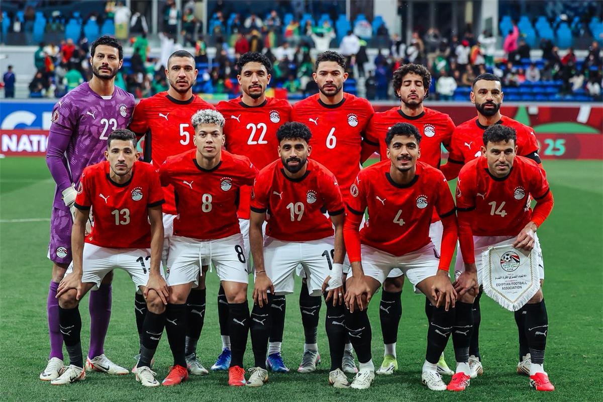 منتخب مصر يؤجل حسم قائمة المونديال