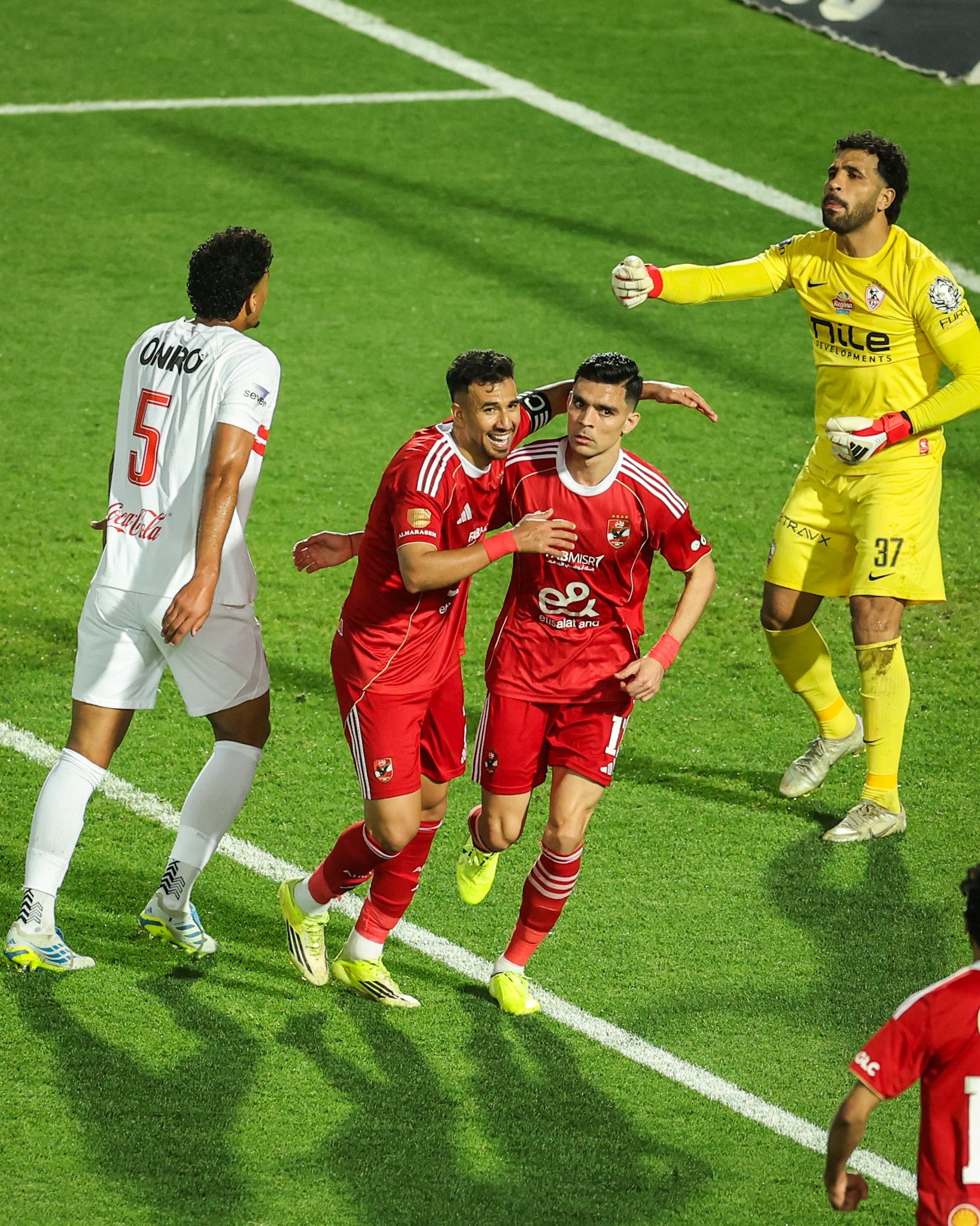 رجل مباراة القمة بين الأهلي والزمالك في الدوري المصري