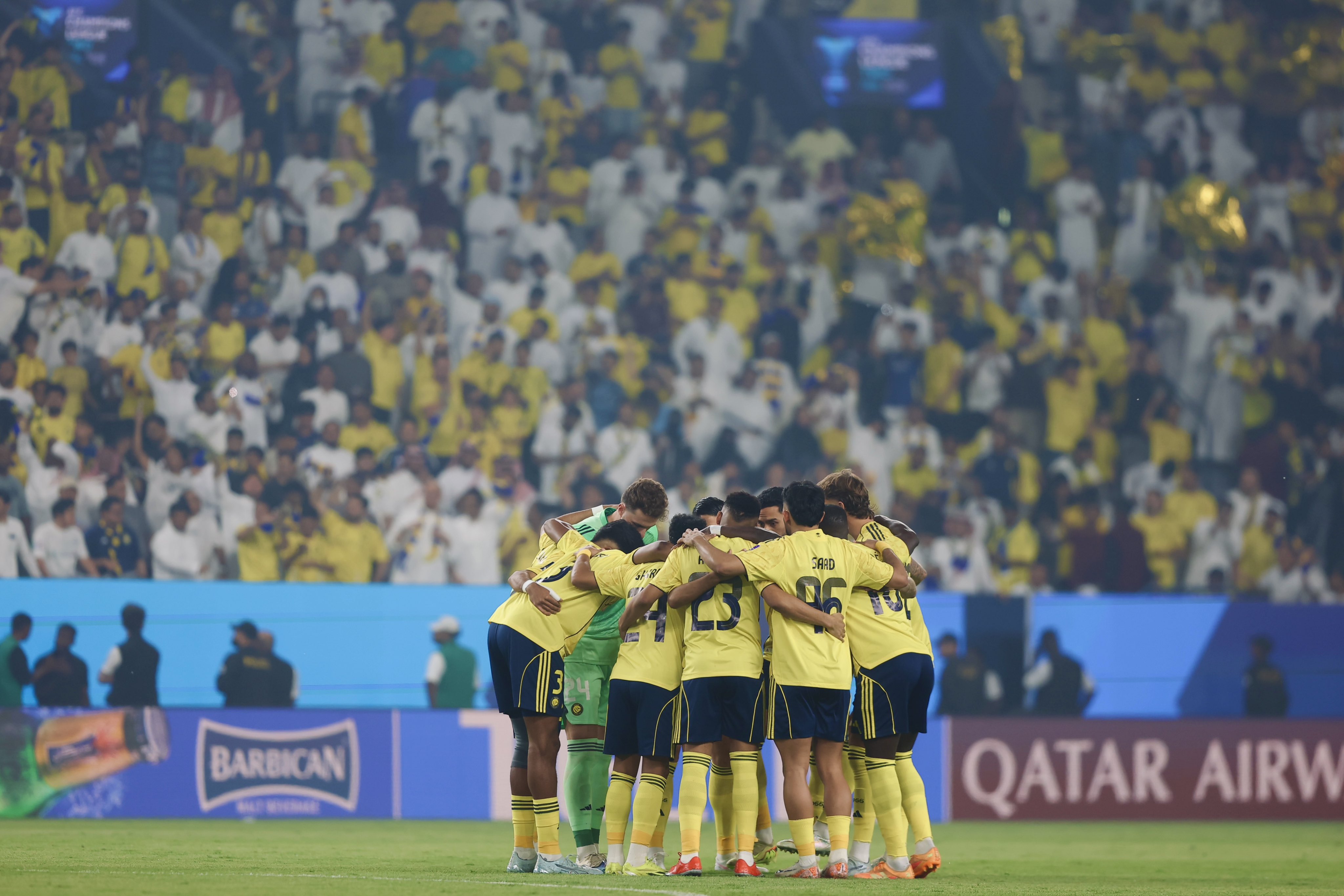 “كلام فارغ".. رد ناري من لاعب النصر يشعل الأزمة مع نيفيز