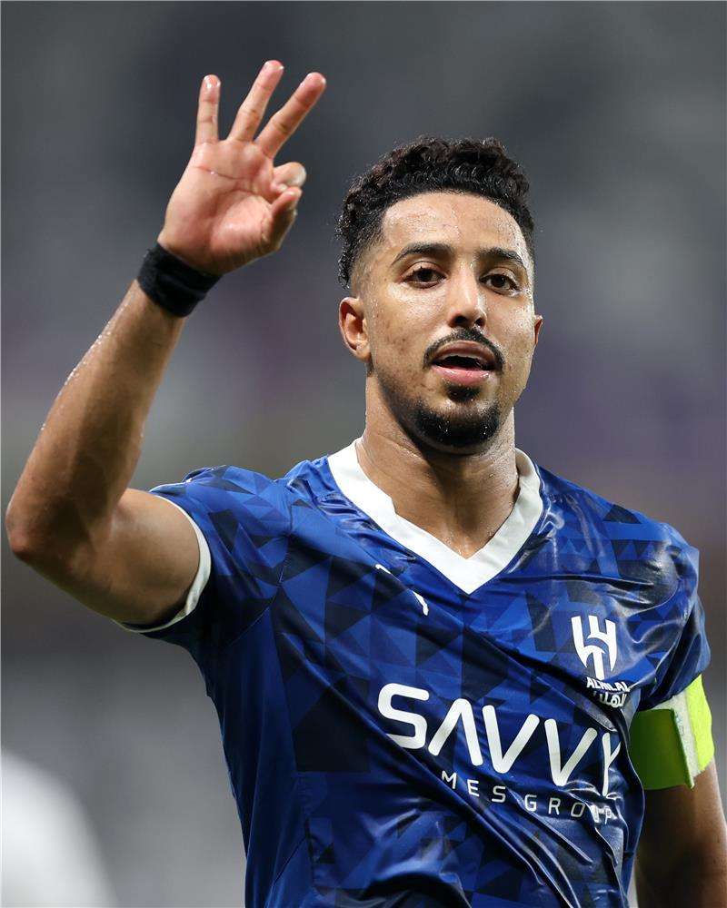 سالم الدوسري يثير الجدل قبل مواجهة الهلال والفيحاء