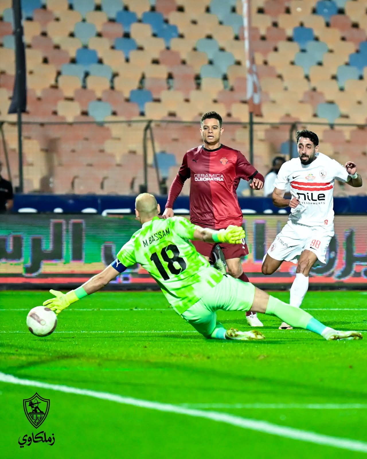 الزمالك يتوج بالدوري المصري بعد الفوز على سيراميكا كيلوباترا