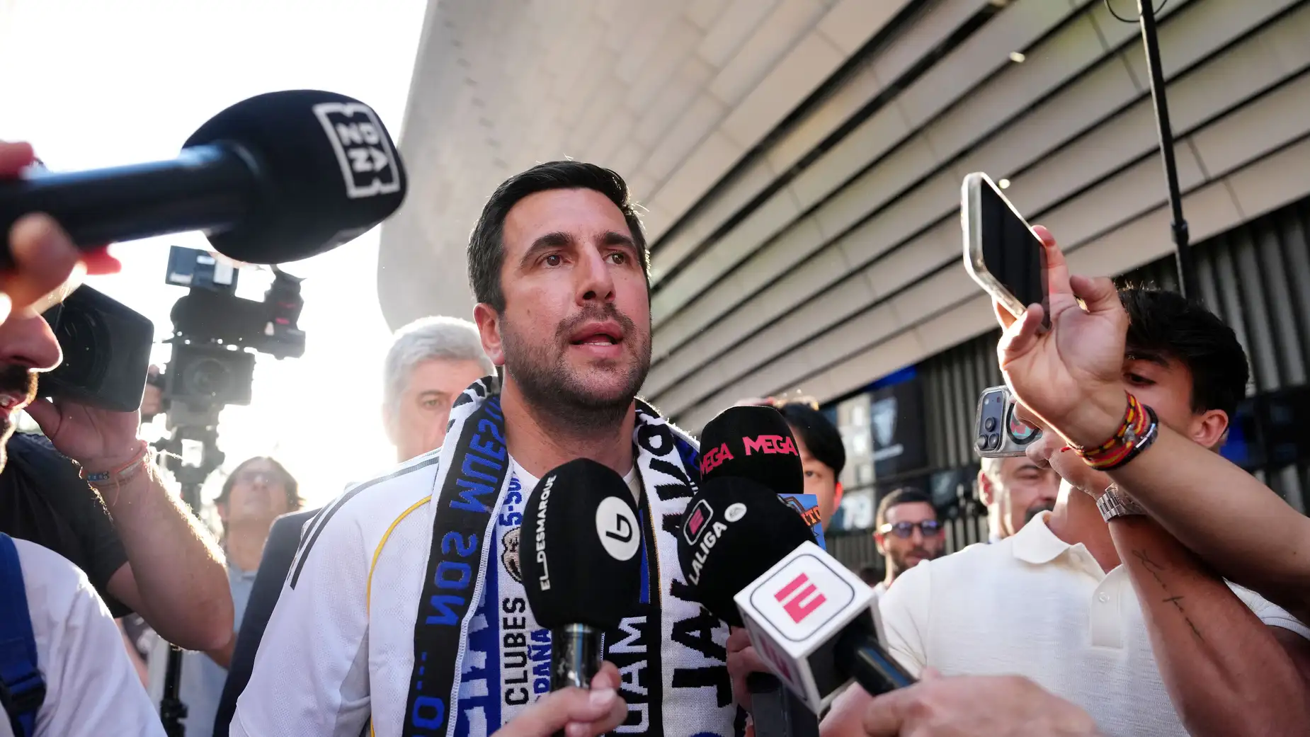 ريكيلمي يكشف خطوته الأولى حال وصوله لرئاسة ريال مدريد