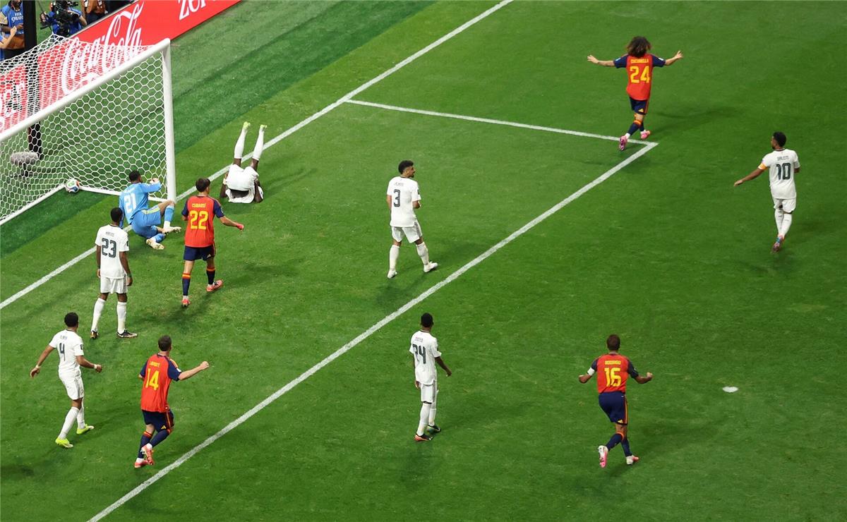 إسبانيا تقهر السعودية برباعية في كأس العالم 2026