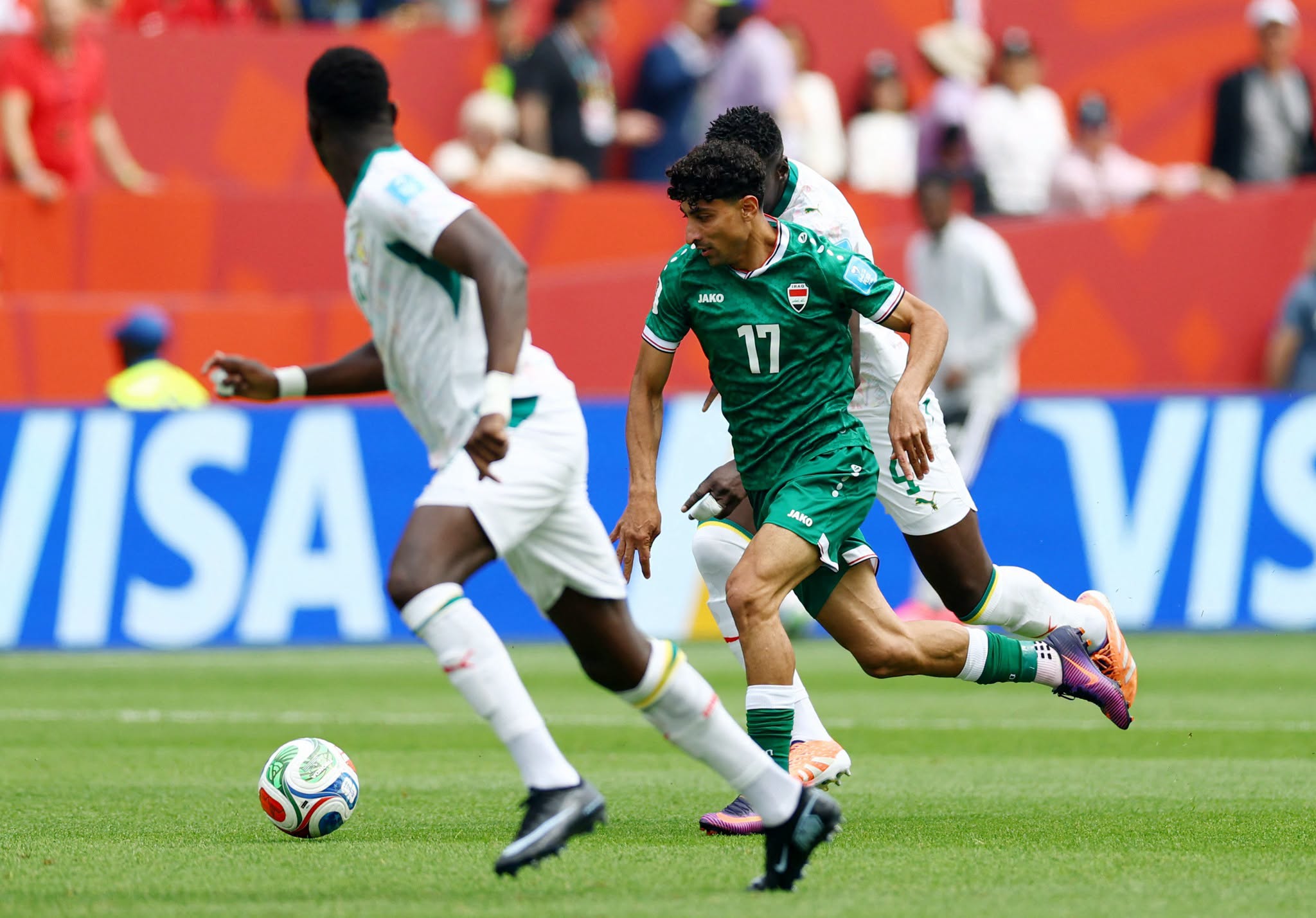 العراق يسقط بخماسية أمام السنغال ويودع كأس العالم 2026