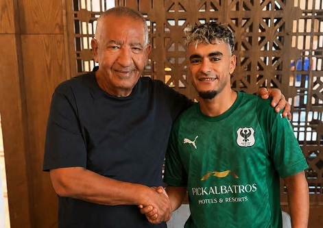 المصري يضم المغربي عبد الله الزياني بعقد يمتد حتى 2030