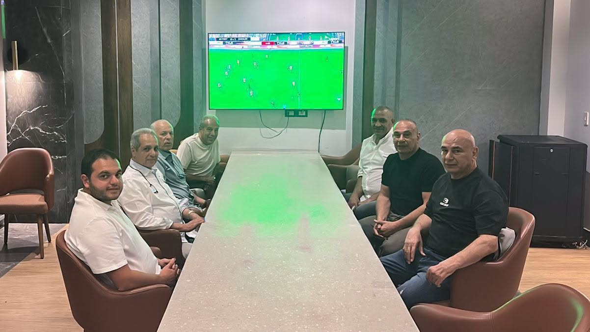 احتفالا بالتجديد ..عزومة عشاء من أبو ريدة لـ حسام وإبراهيم حسن