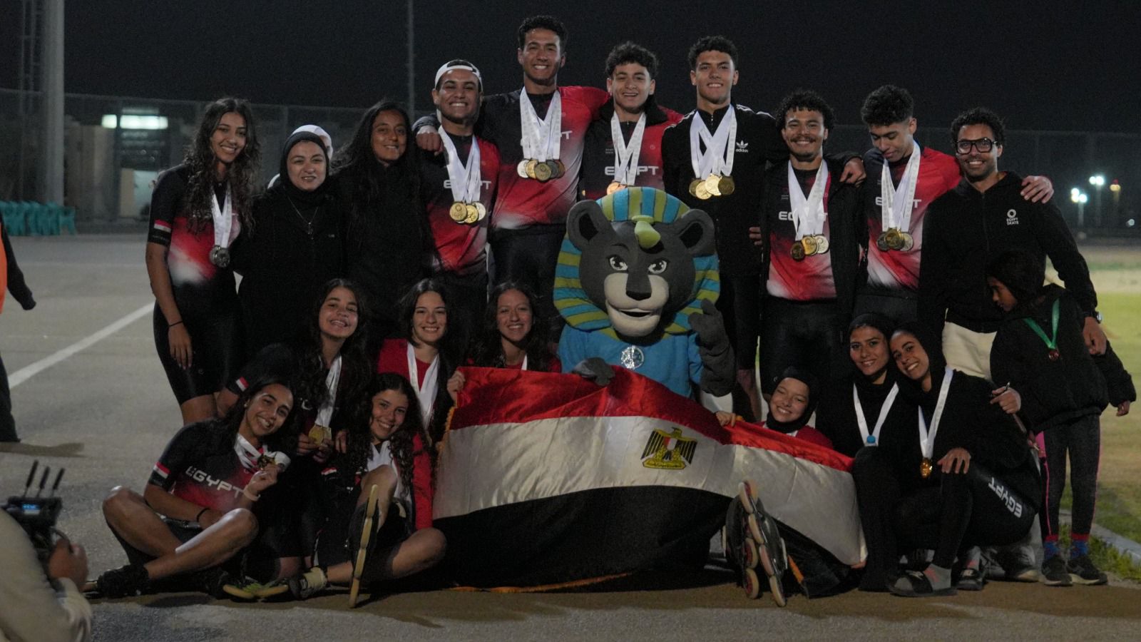 مصر تتوج بلقب بطولة أفريقيا للانزلاق بالقاهرة.. وختام مميز بحضور قيادات القارة